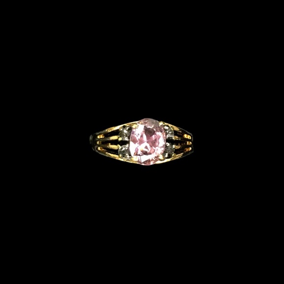 Vintage Jewelry - Vintage Pink Crystal with Small Stones Statement Cocktail Ring
